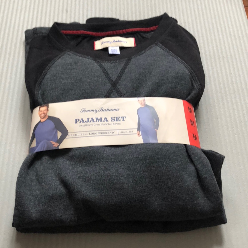 Tommy Bahama Men’s Pajama Set